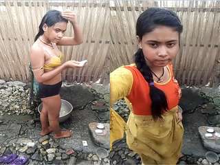 Desi village Girl OutDoor Bathing