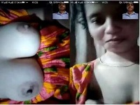 Desi Girl Shows Boobs on Video Call