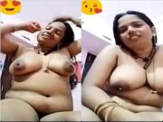 Desi Bhabhi Shows her Boobs and pussy on VC