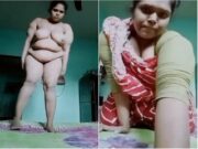 Horny Bhabhi Shows Her Nude Body