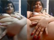 Horny Desi girl Fingering